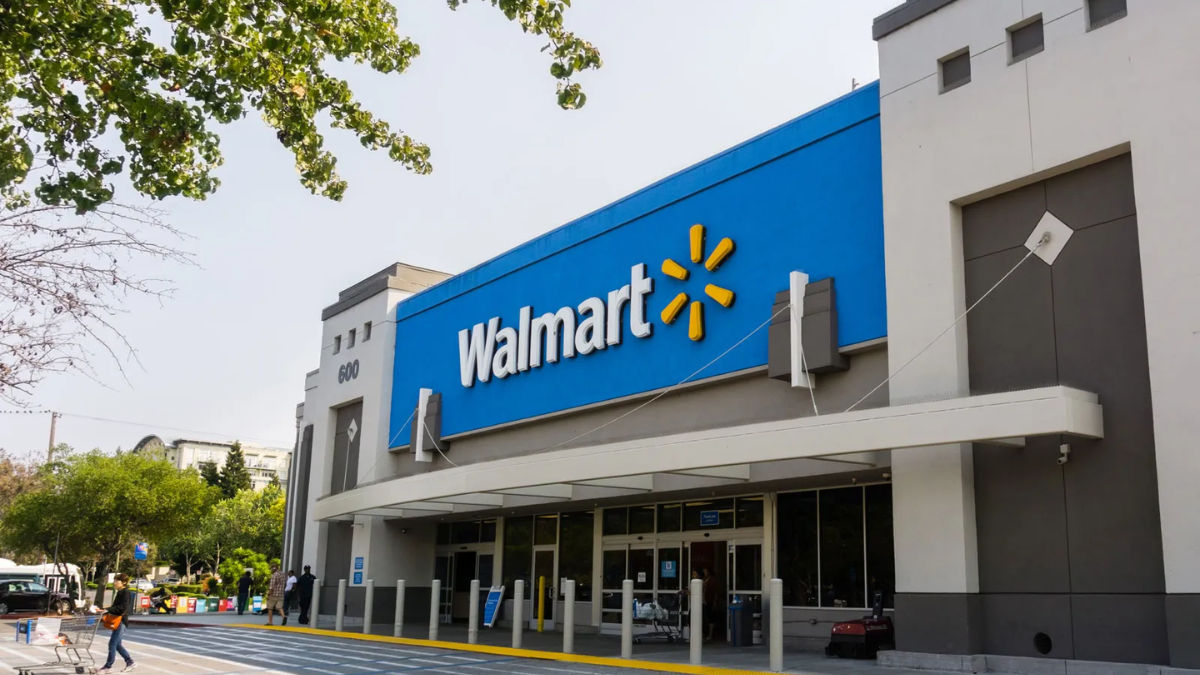 Gainesville Man Arrested After Punching Walmart Employee During Attempted Theft