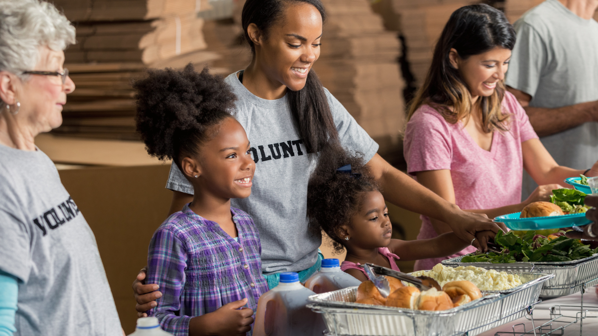 Volunteers Deliver Hundreds of Thanksgiving Meals Across Northeastern North Carolina