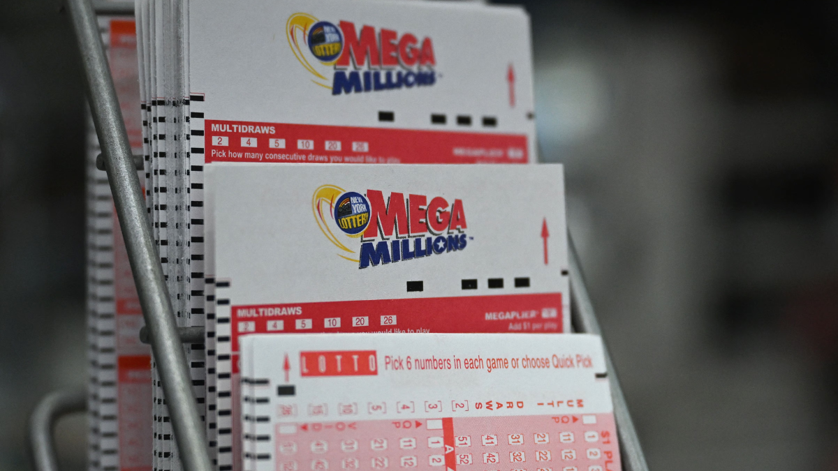 Mega Millions Jackpot Climbs to $579 Million: 10th Largest in History