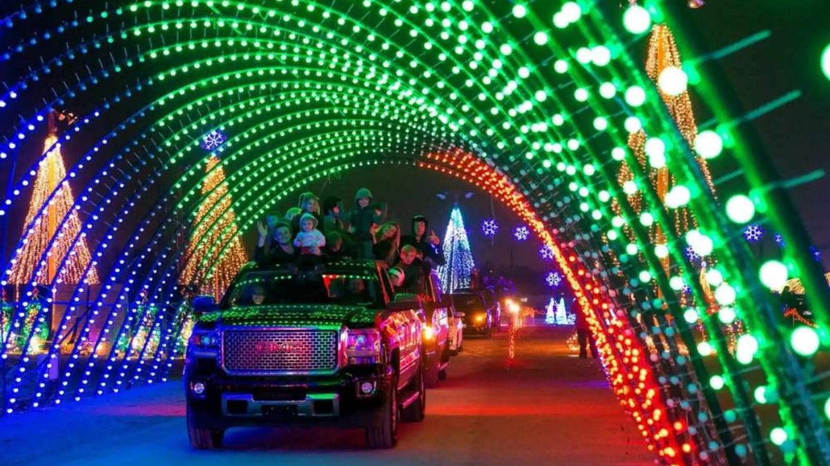 Can You Safely Drive with Christmas Lights on Your Vehicle in Texas?