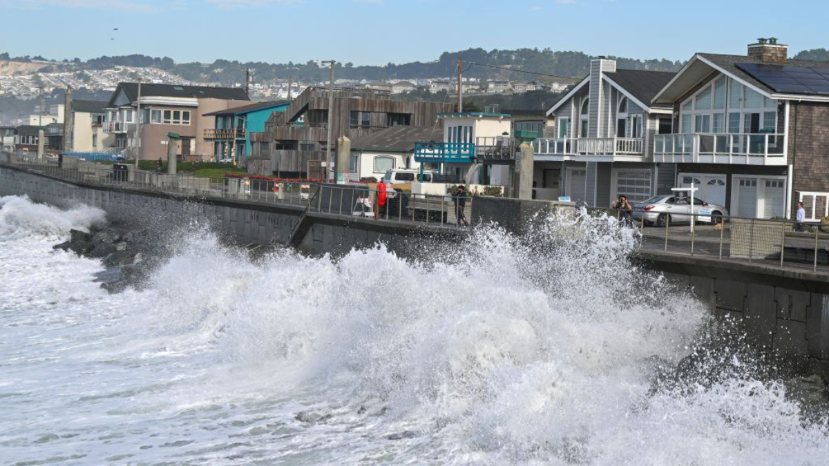 Tsunami Warning Issued After Humboldt Earthquake Jolts Northern California