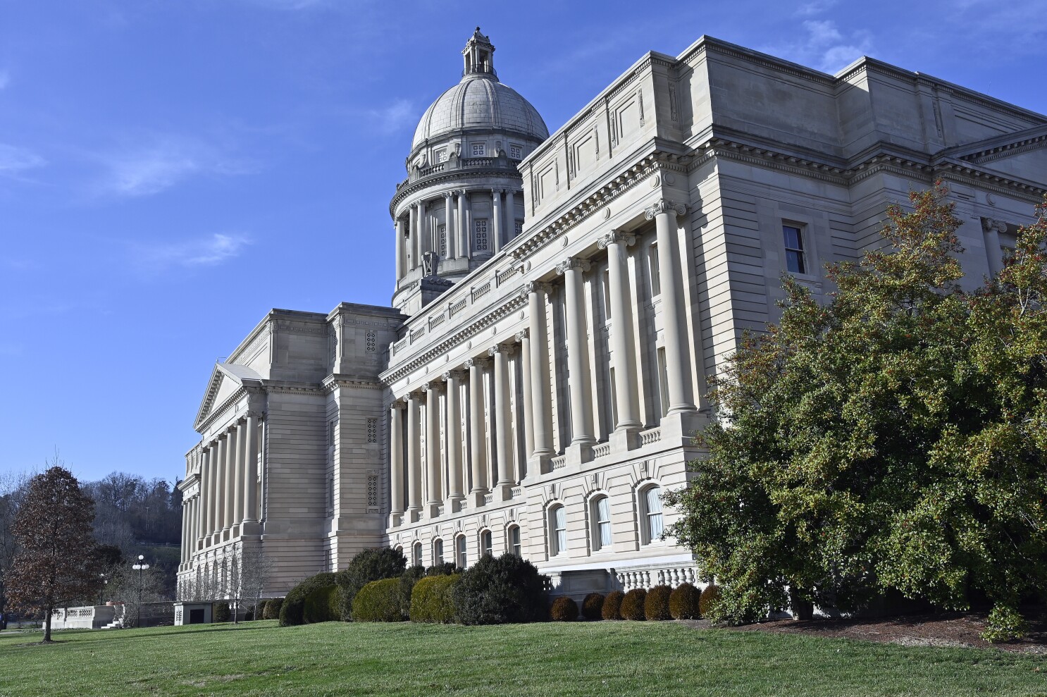 House Bill 153: Opening Doors to Vet Schools and Beyond in Kentucky