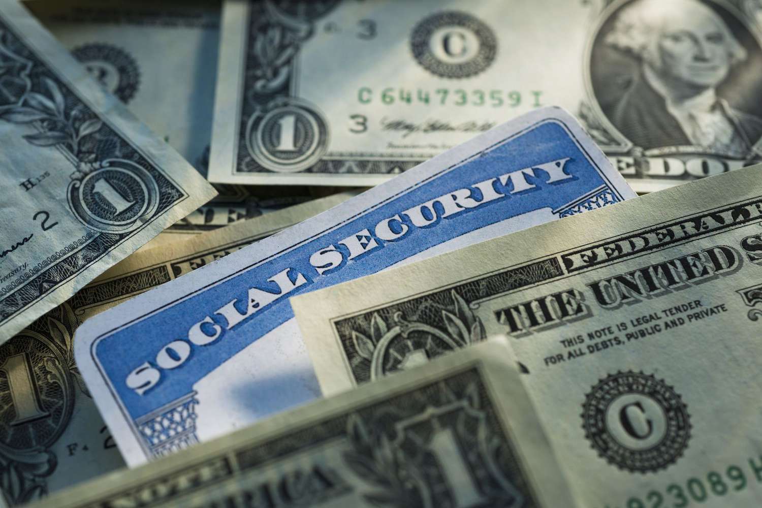 Maximize Your Social Security Benefits: When to Expect Payments of $1,580 or $1,976