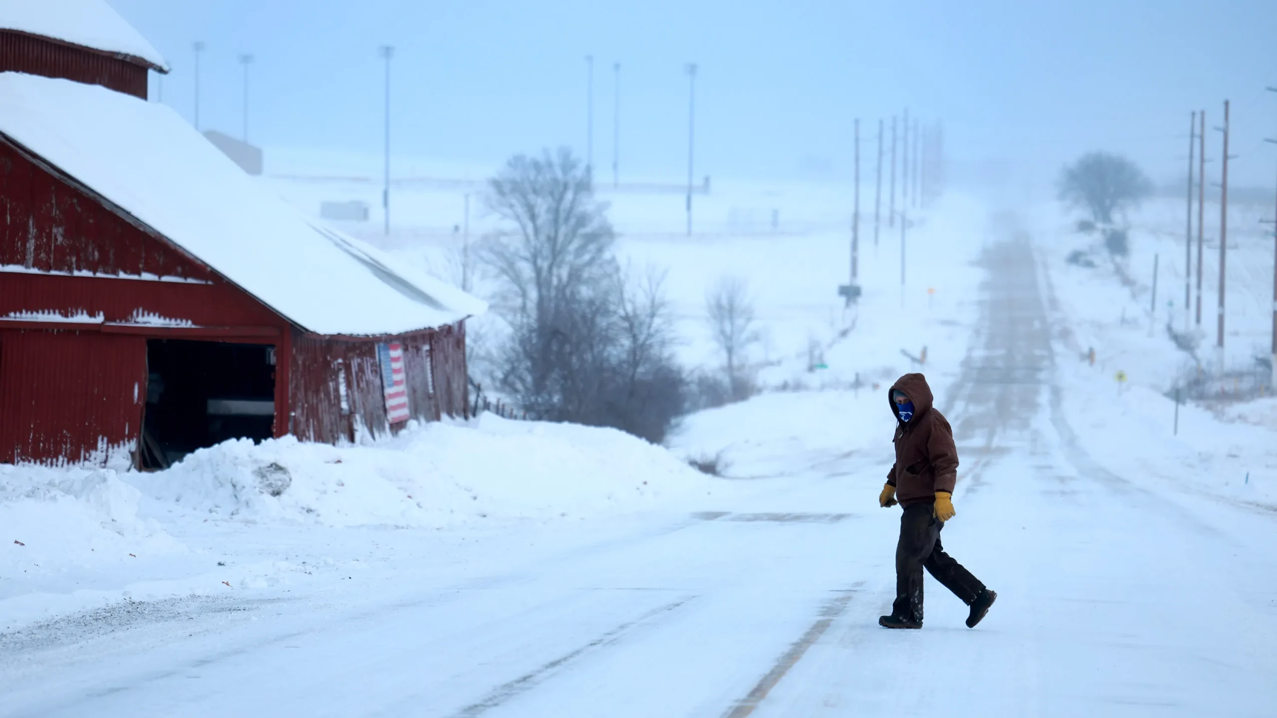 Snowfall in Southwest Kansas: Arctic Air to Drop Temperatures by 40 Degrees