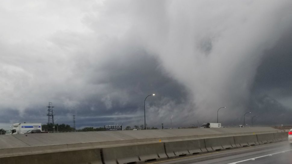 Florida Braces for Severe Storms as Meteorologists Warn of Potential Tornado Outbreak