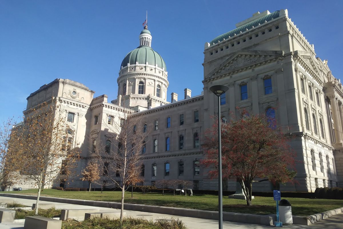 Indiana Senate Approves Controversial Measure to Allow Chaplains in Public Schools